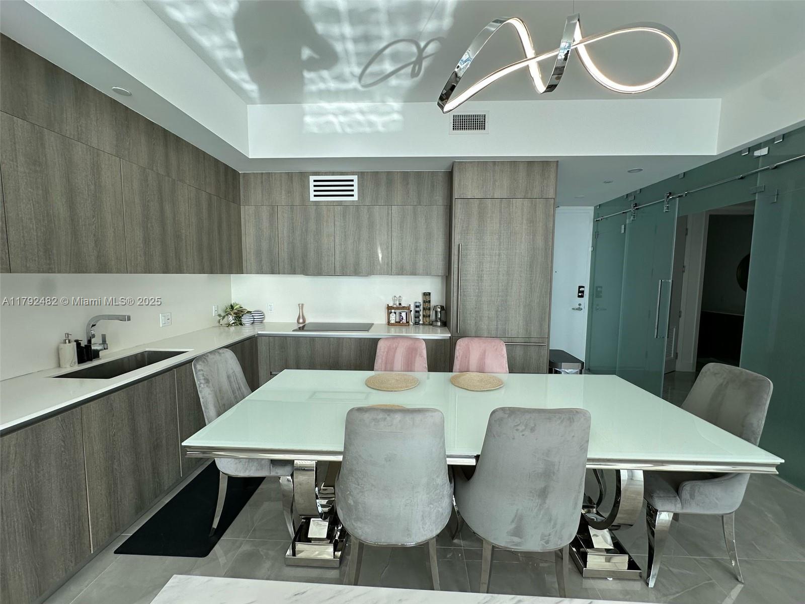 AURORA - Residential Lease