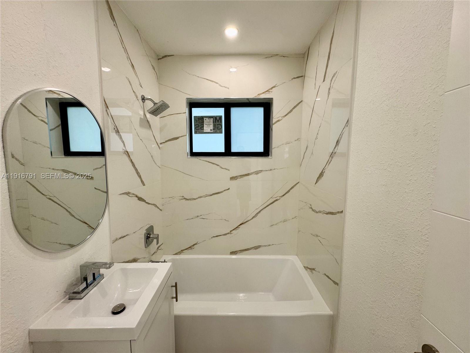 CAROL CITY GARDENS - Residential