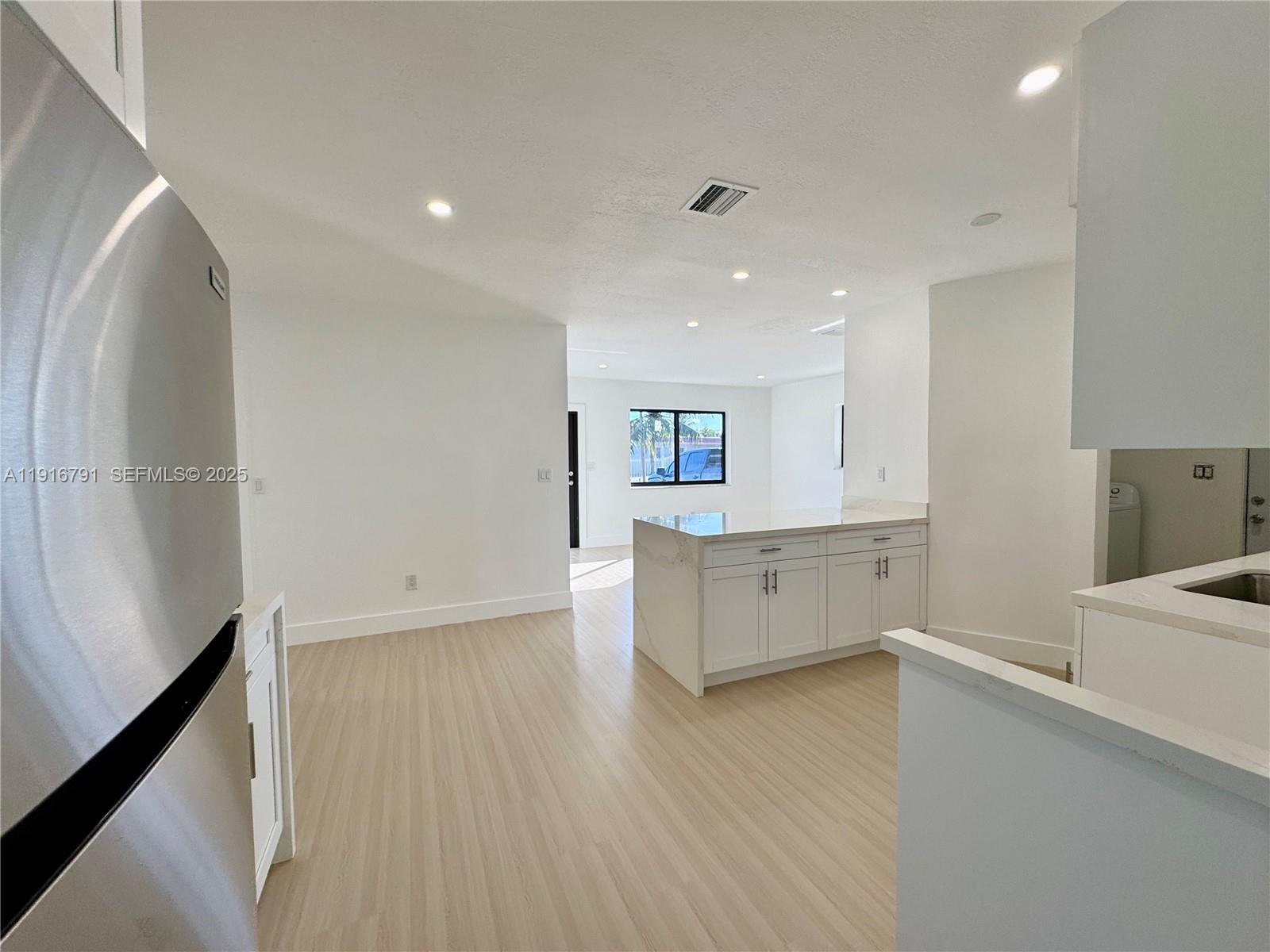 CAROL CITY GARDENS - Residential