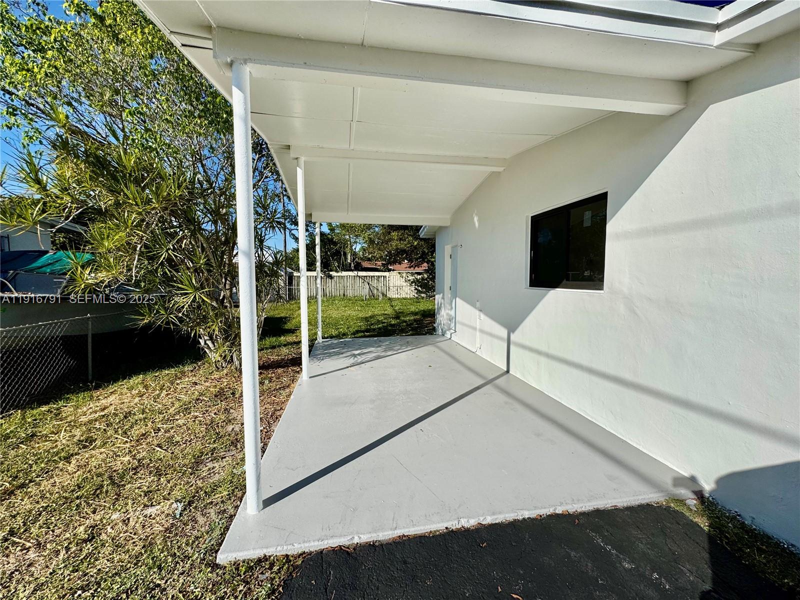 CAROL CITY GARDENS - Residential