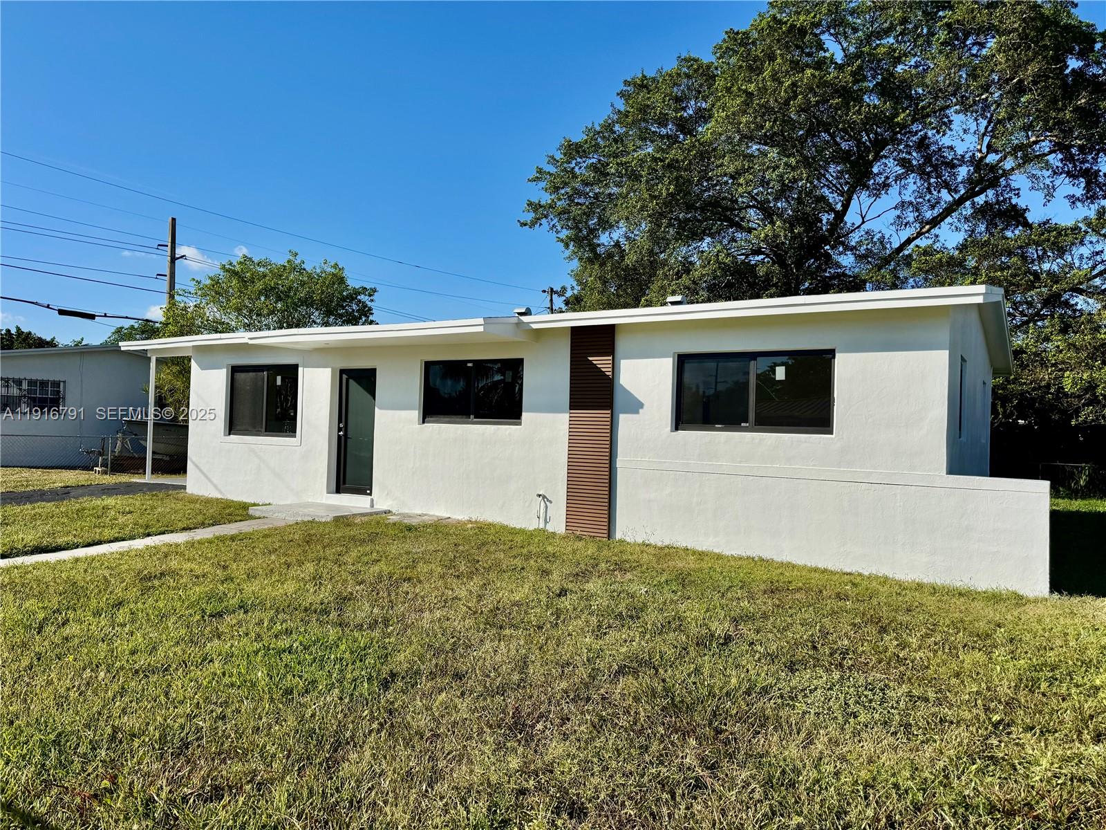 CAROL CITY GARDENS - Residential