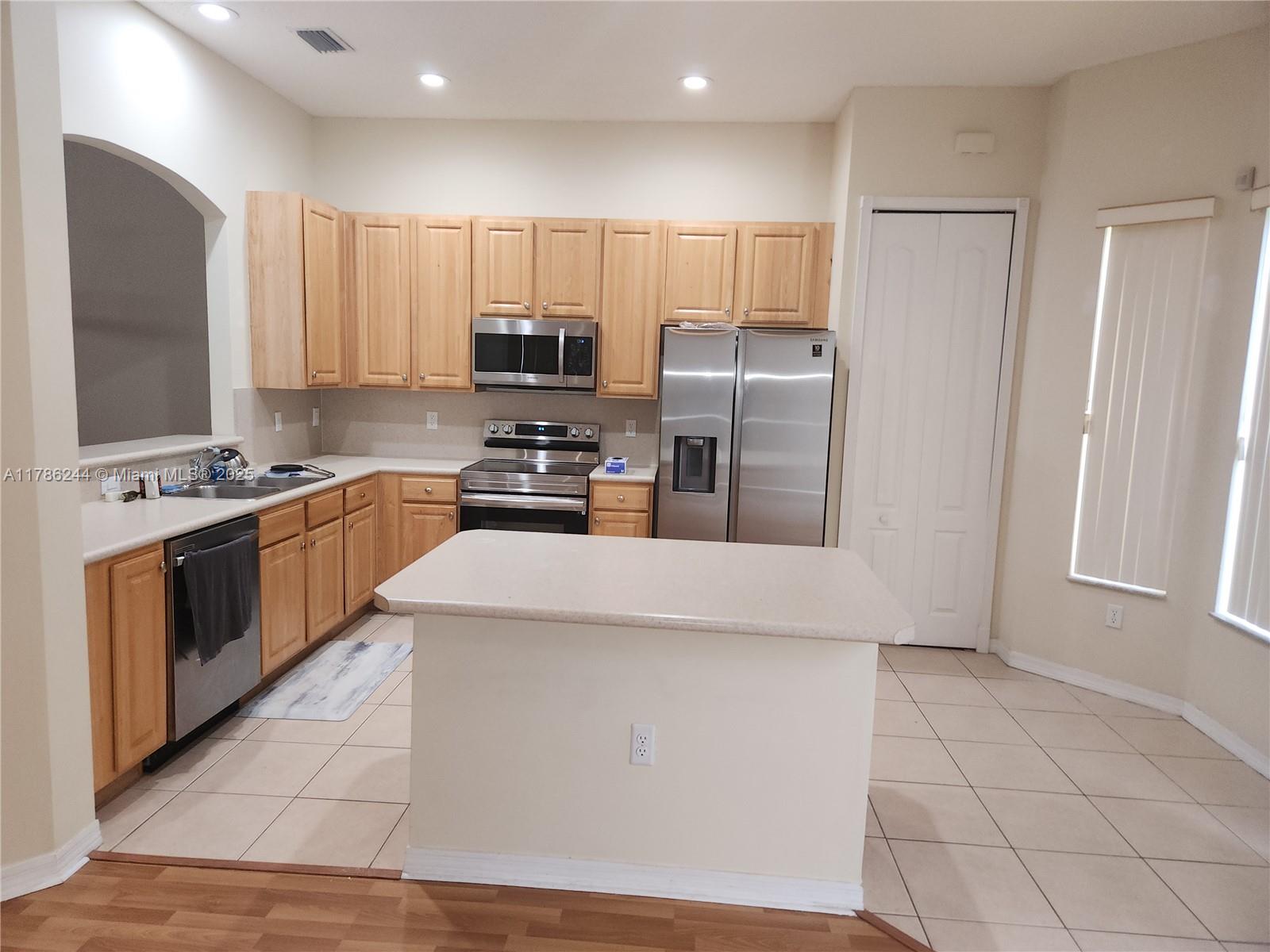 Rental Property at 1929 Ne 4th Ct, Homestead, Miami-Dade County, Florida - Bedrooms: 3 
Bathrooms: 2  - $3,000 MO.
