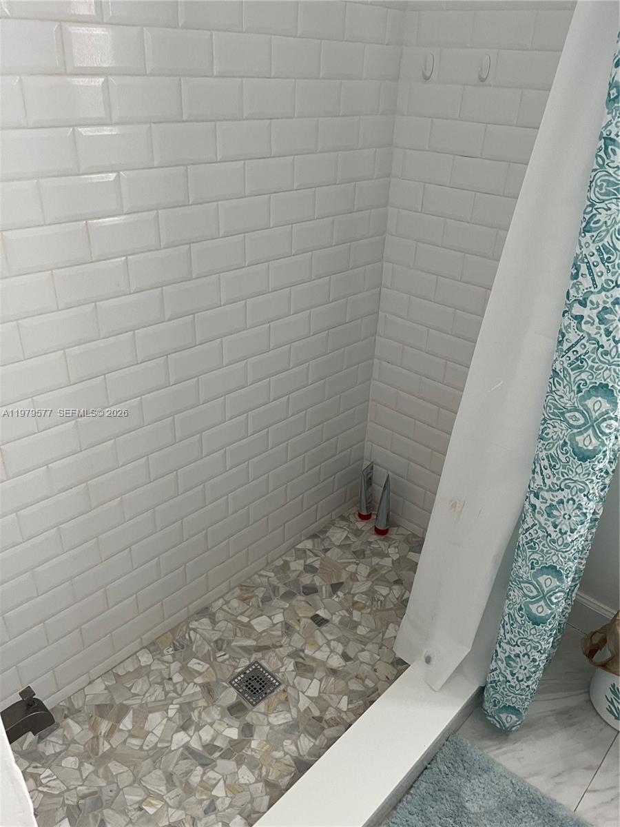 OCEANSIDE SEC ISLE OF NOR - Residential Lease