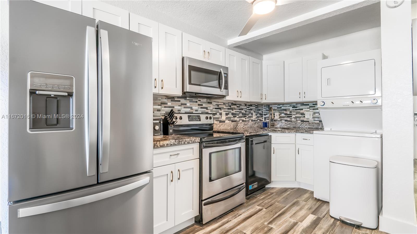 SEAHORSE OCEANSIDE APARTM - Residential Lease