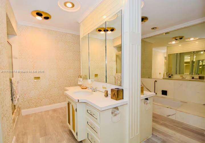 ISLA BAHIA - Residential Lease