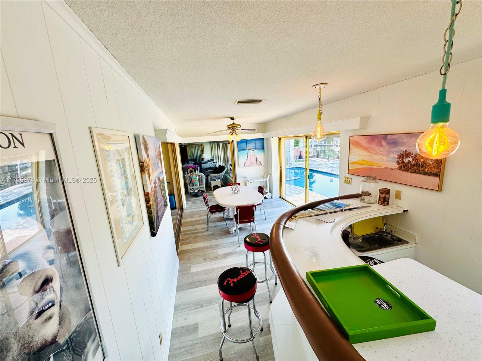 ISLA BAHIA - Residential Lease