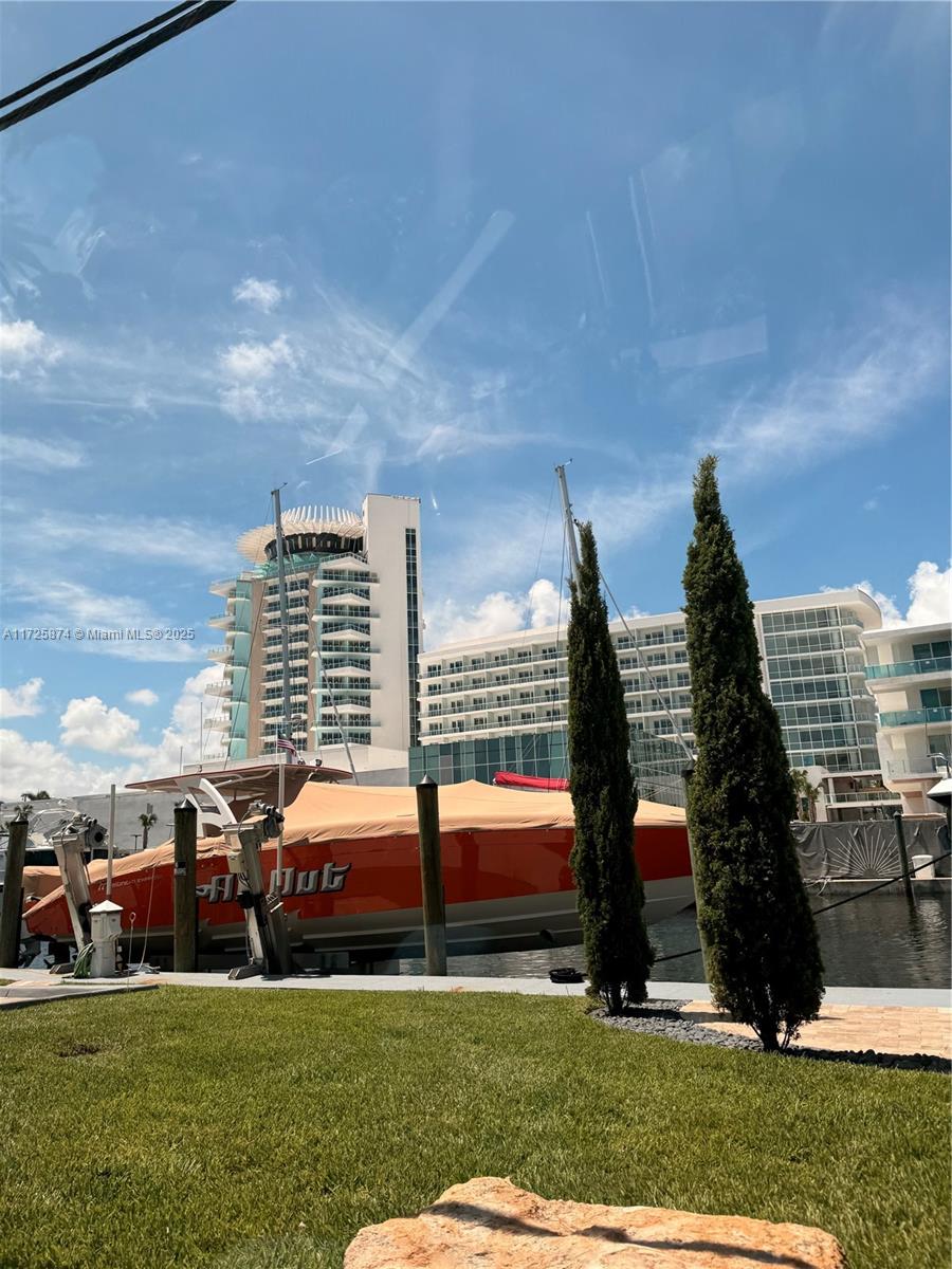 ISLA BAHIA - Residential Lease