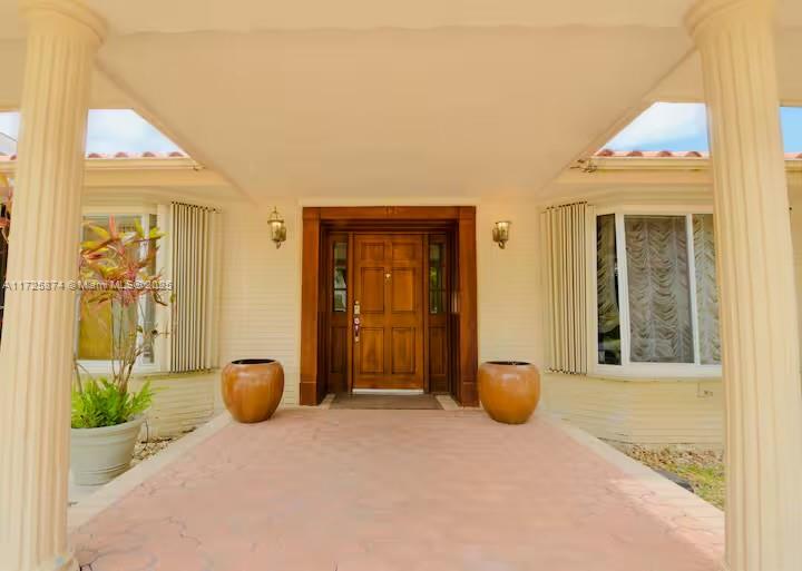 12 Isla Bahia Dr