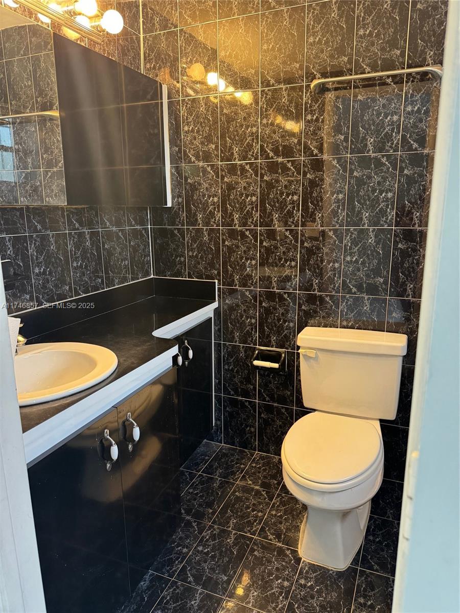 BROOKVIEW CONDO - Residential