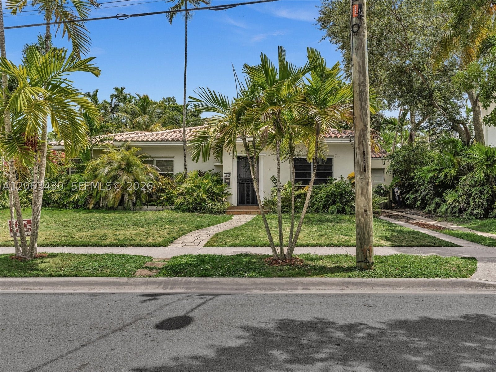 1228 SW 17th St