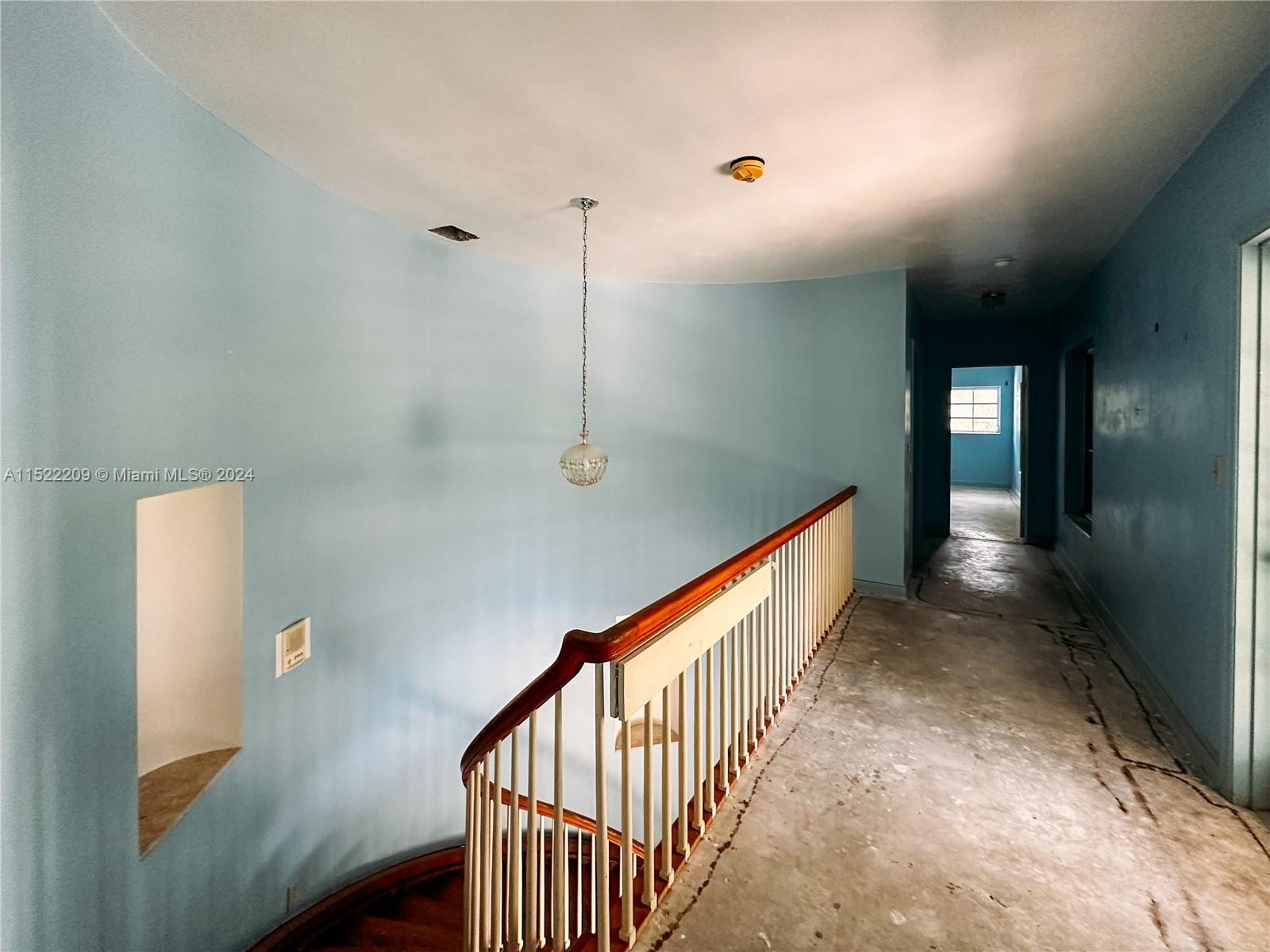 AMD PL OF JOURNEYS END - Residential