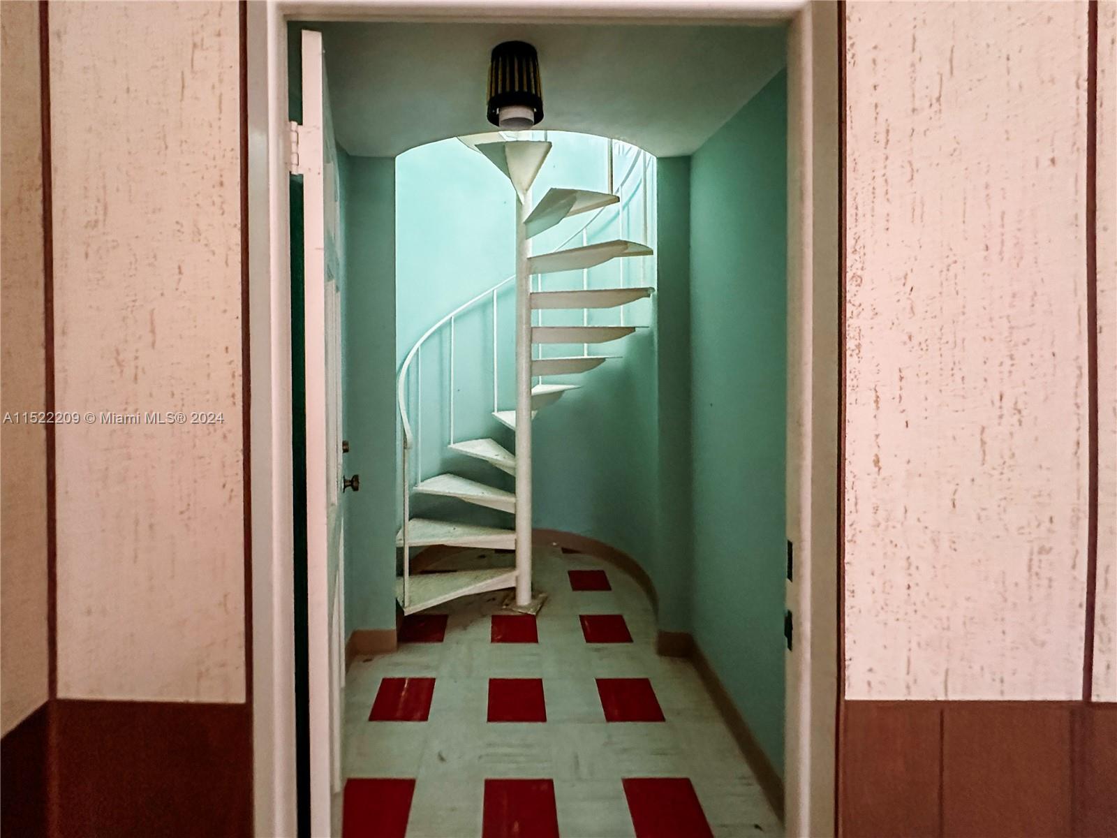 AMD PL OF JOURNEYS END - Residential