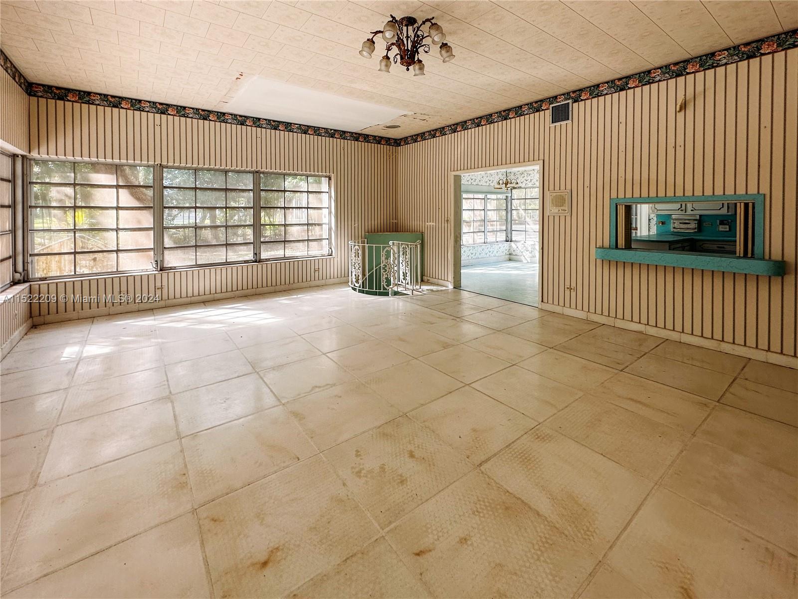 AMD PL OF JOURNEYS END - Residential