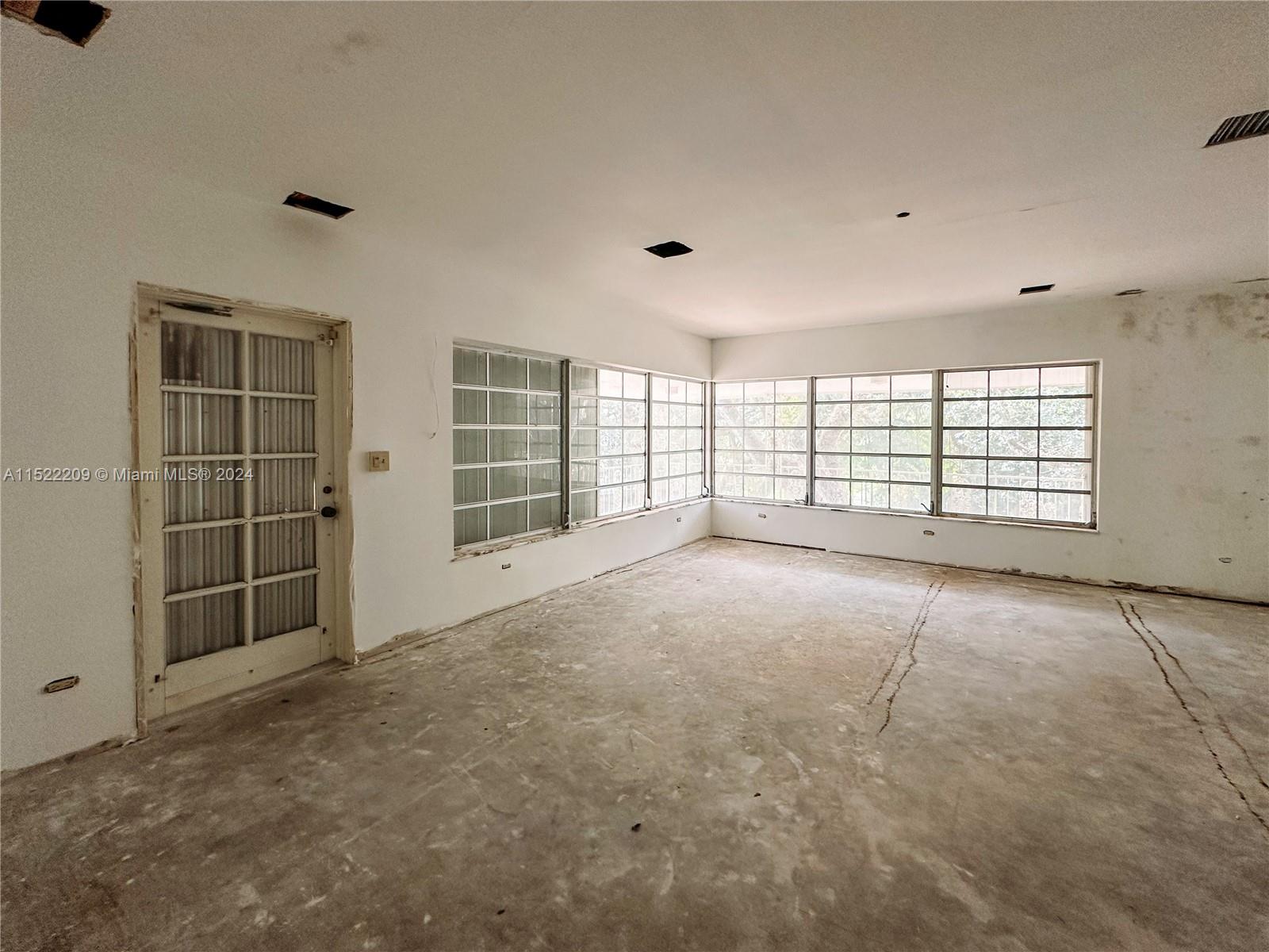 AMD PL OF JOURNEYS END - Residential