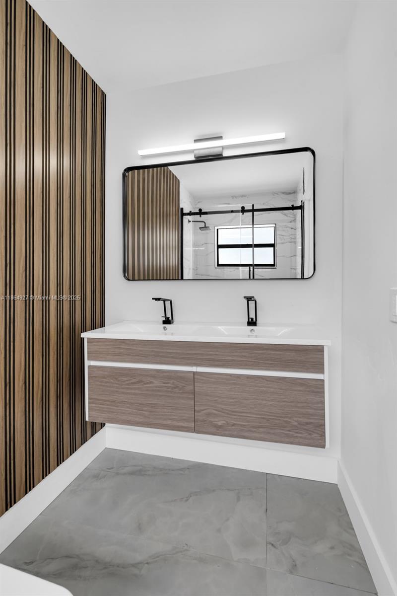 CARVER RANCHES - Residential