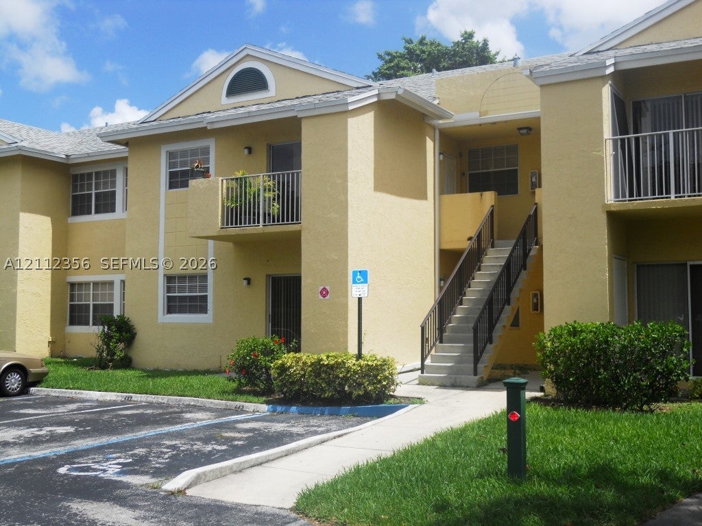 1881 NW 96th Ter