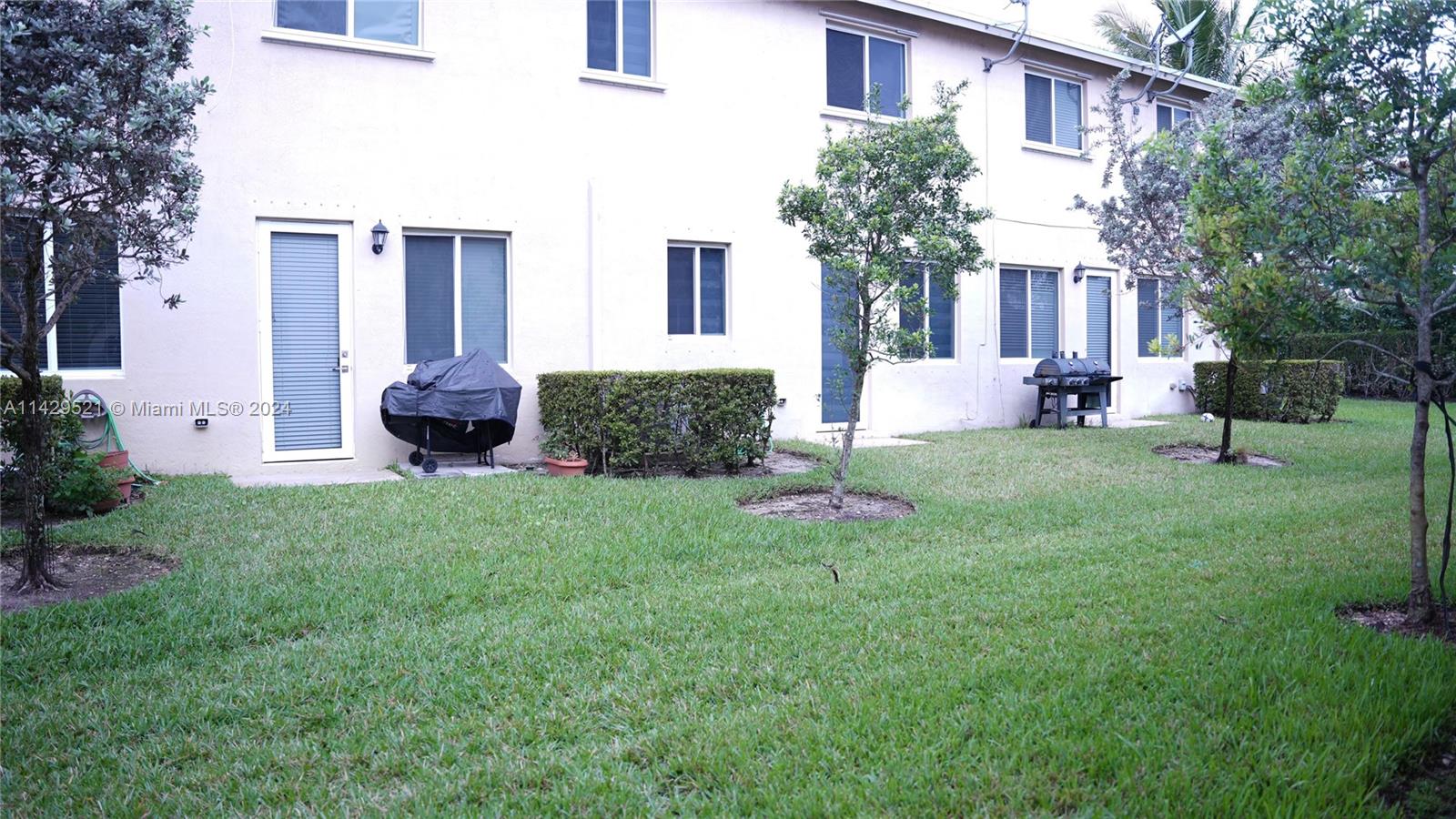 Photo 17 of 21 of listing 09b4ae71-a17a-44e9-afa7-bb01267428cf townhome