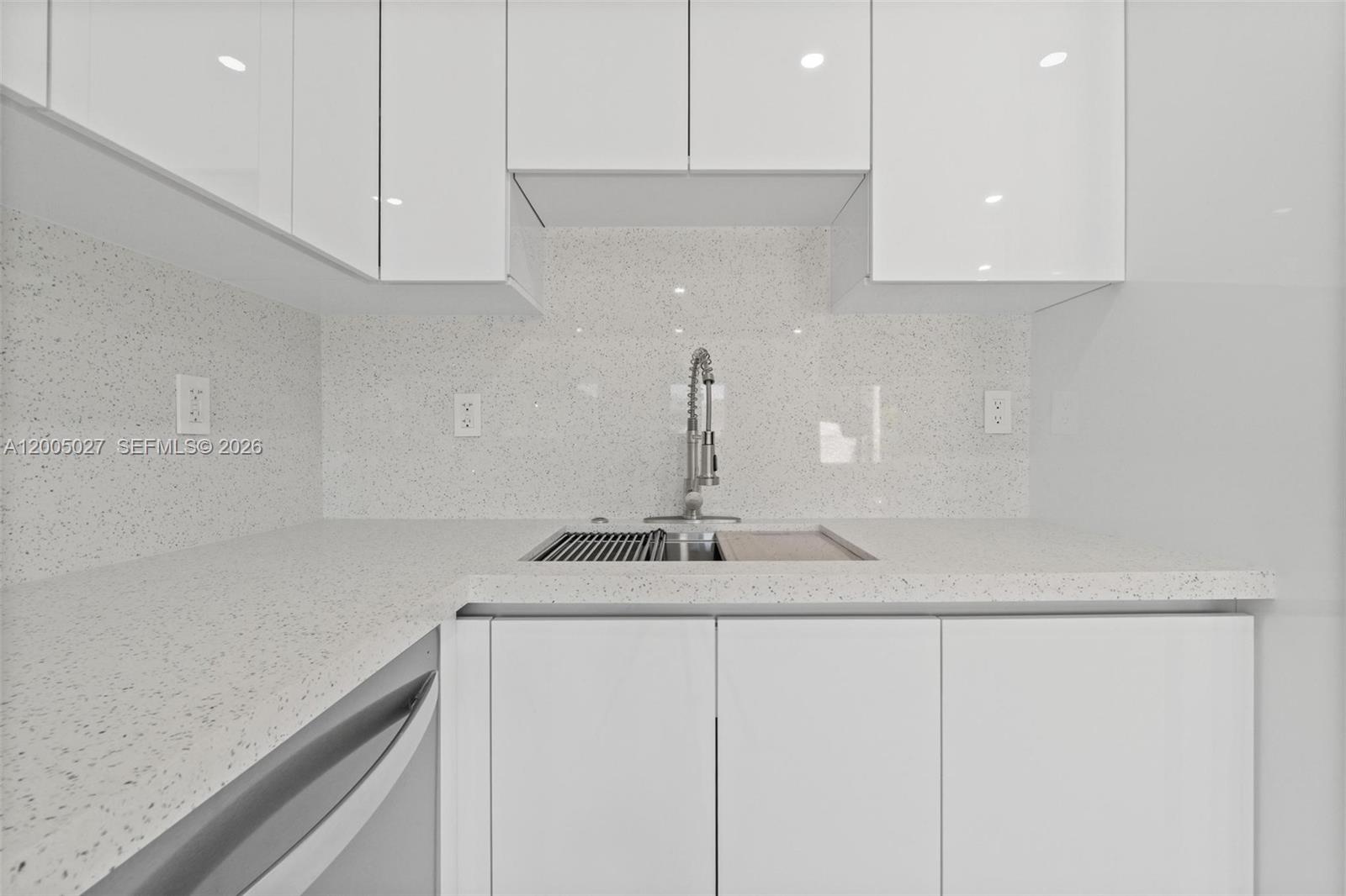 CAROL CITY - Residential