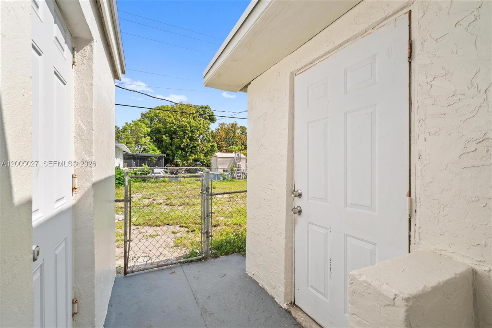 CAROL CITY - Residential