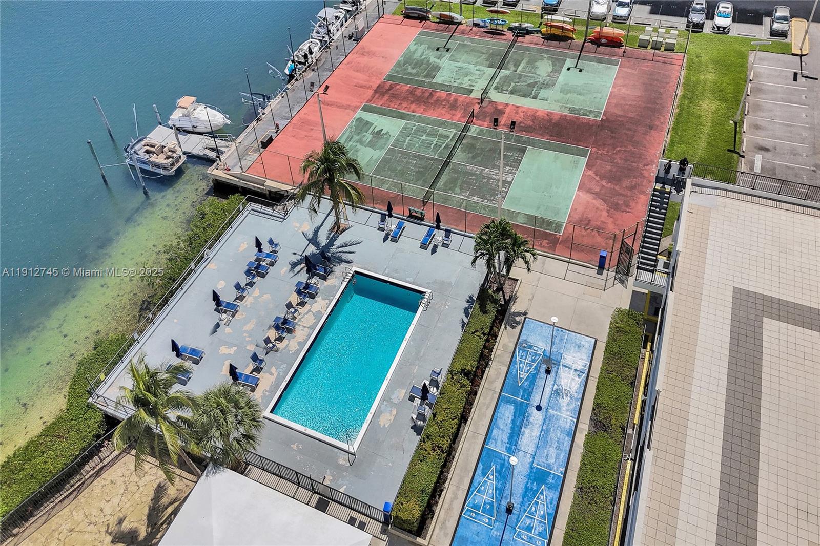 COMMODORE PLAZA CONDO - Residential