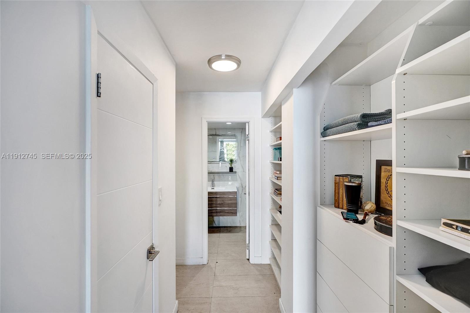 COMMODORE PLAZA CONDO - Residential