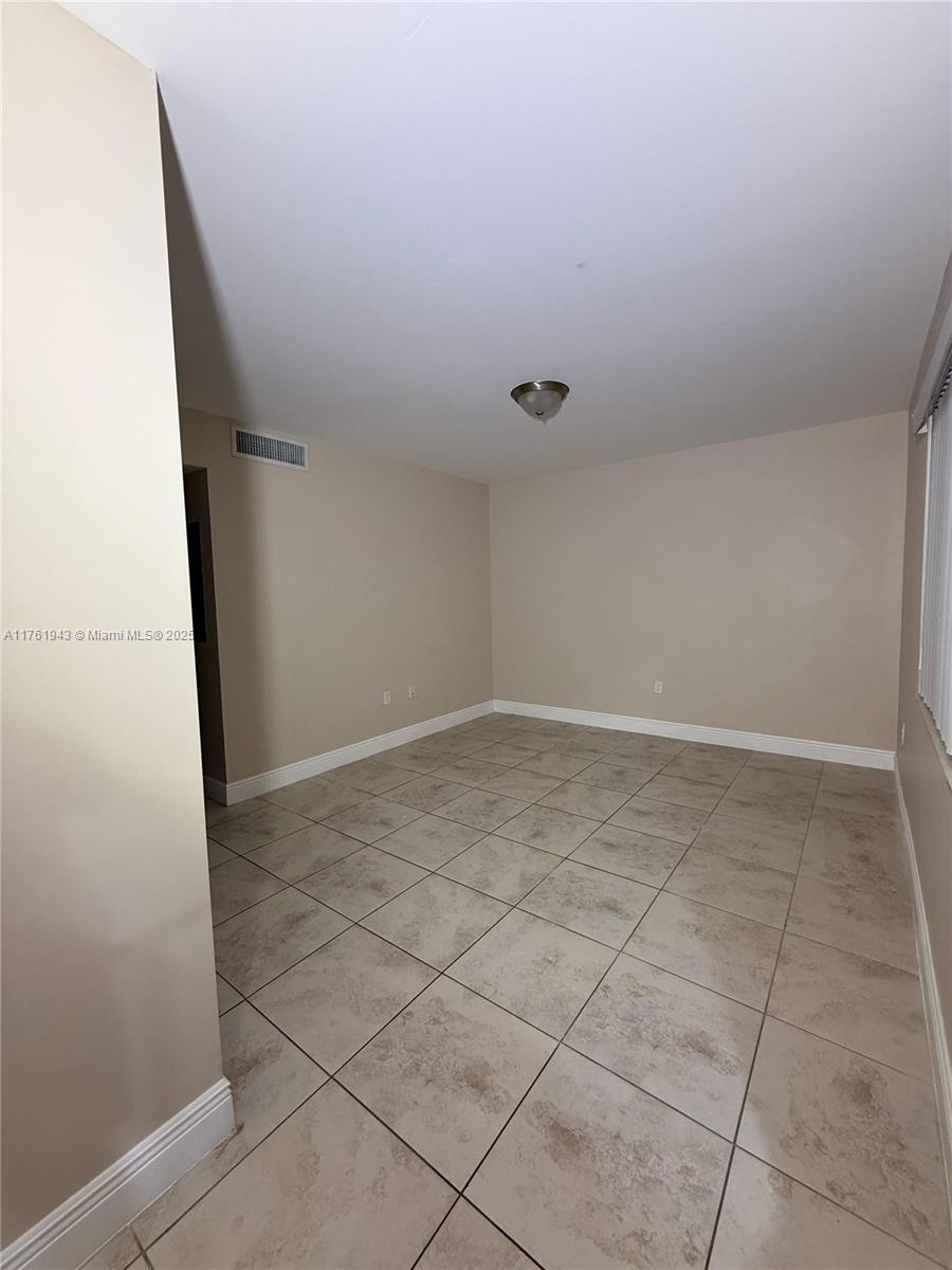 1990 NW 4th Ct 7