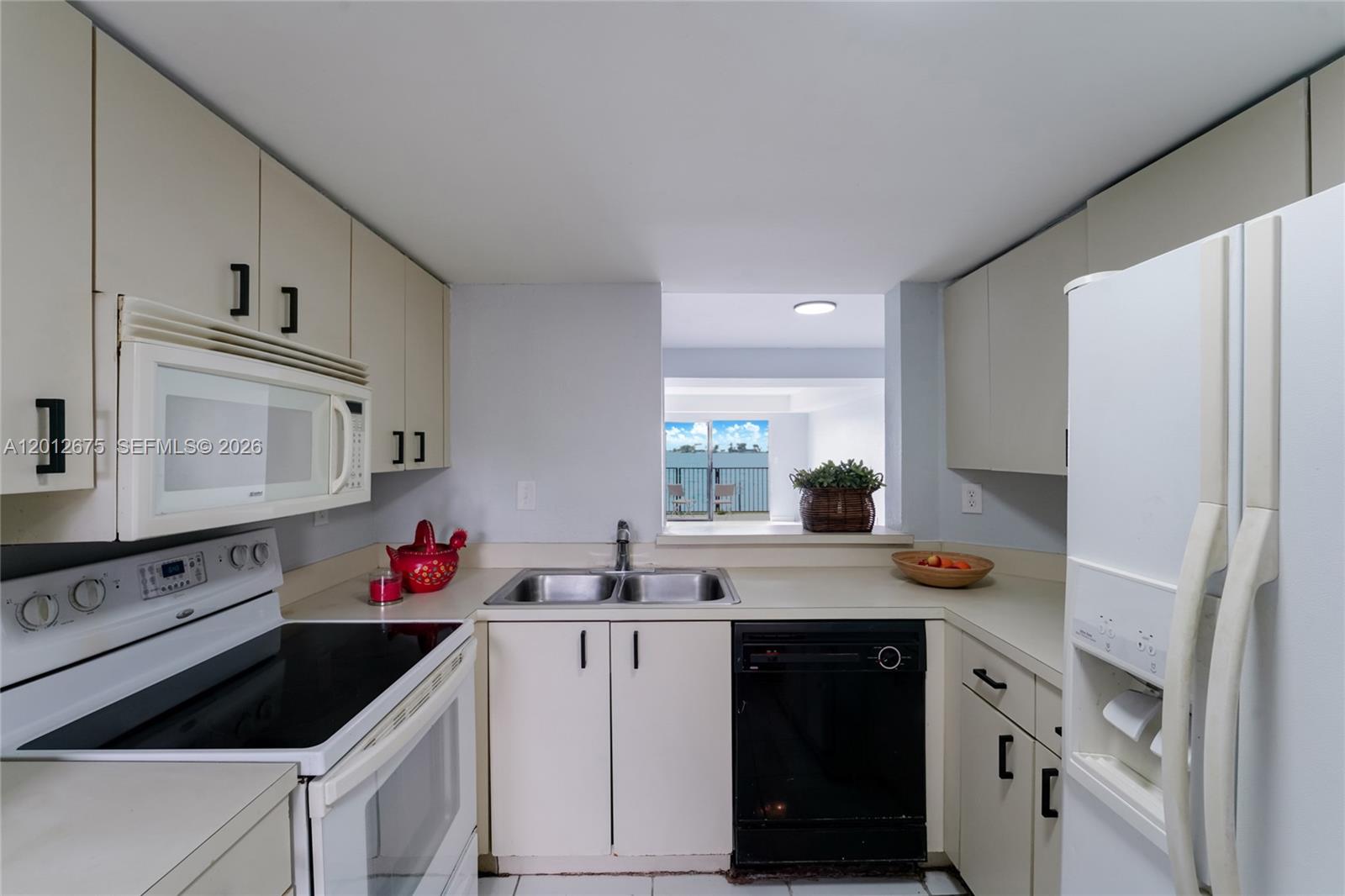 MARINA REAL CONDO NO 1 - Residential