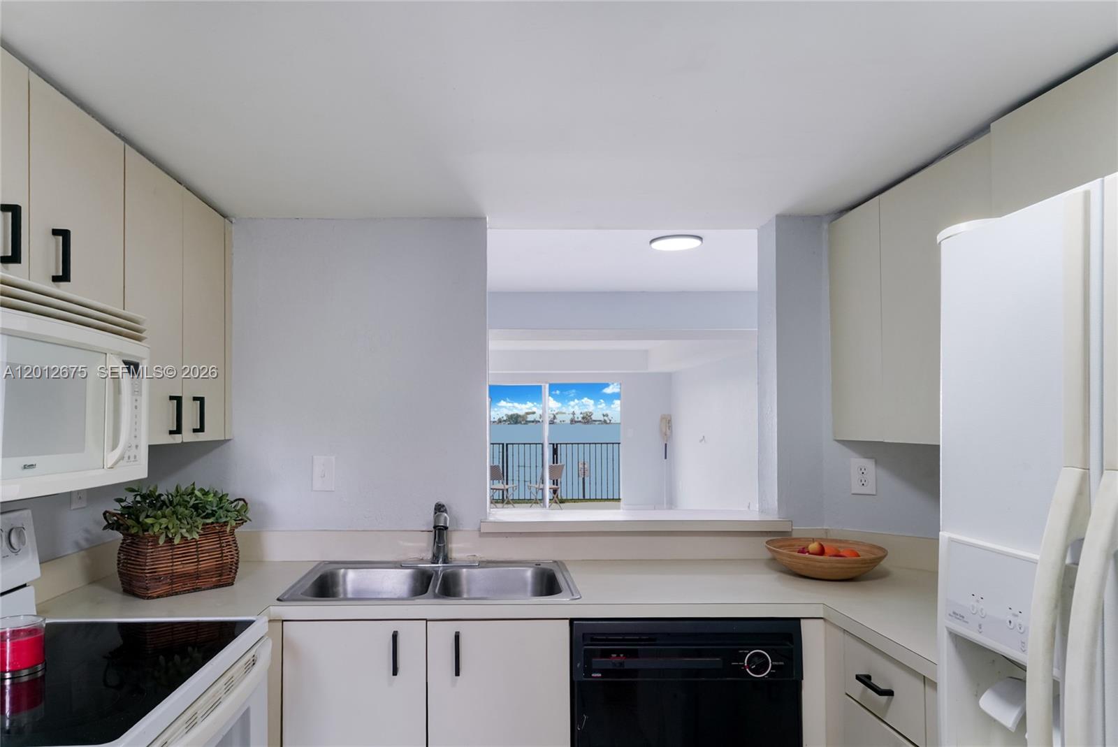 MARINA REAL CONDO NO 1 - Residential