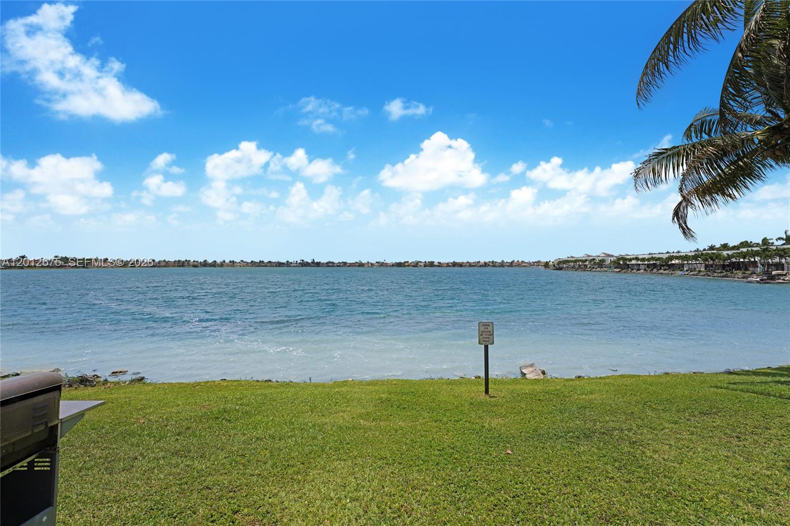 MARINA REAL CONDO NO 1 - Residential