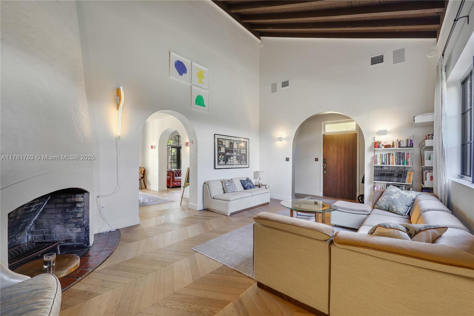 MIAMI SHORES SEC 1 AMD - Residential