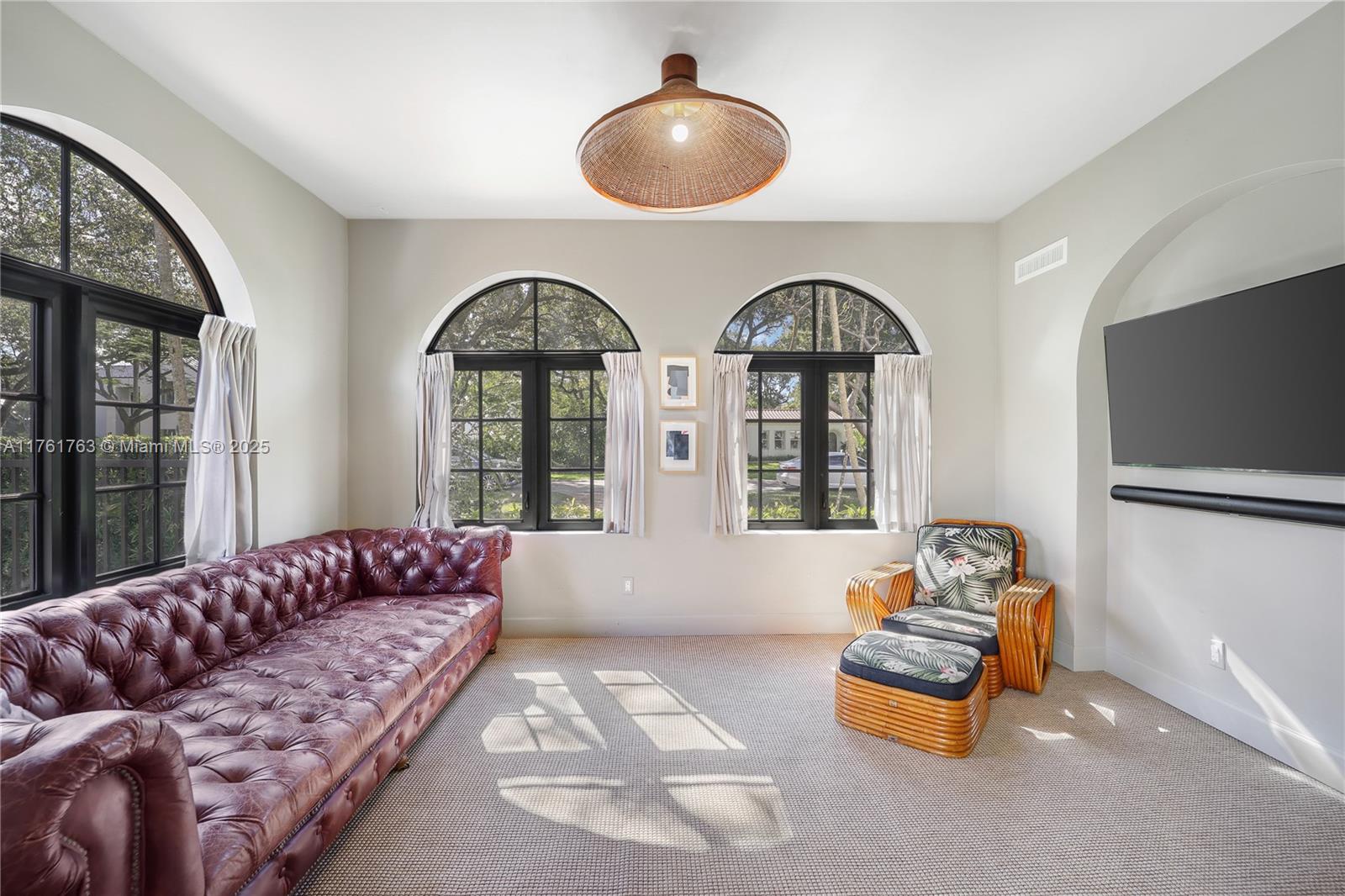 MIAMI SHORES SEC 1 AMD - Residential