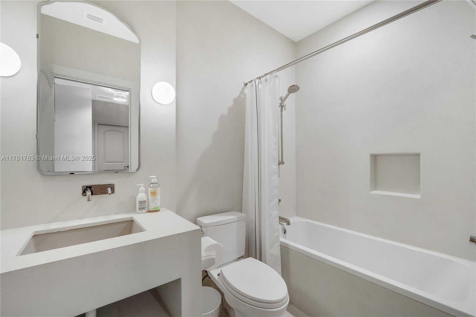 MIAMI SHORES SEC 1 AMD - Residential