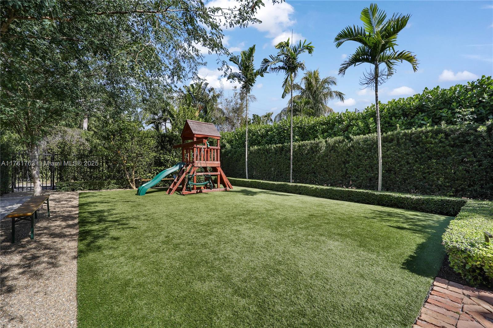 MIAMI SHORES SEC 1 AMD - Residential