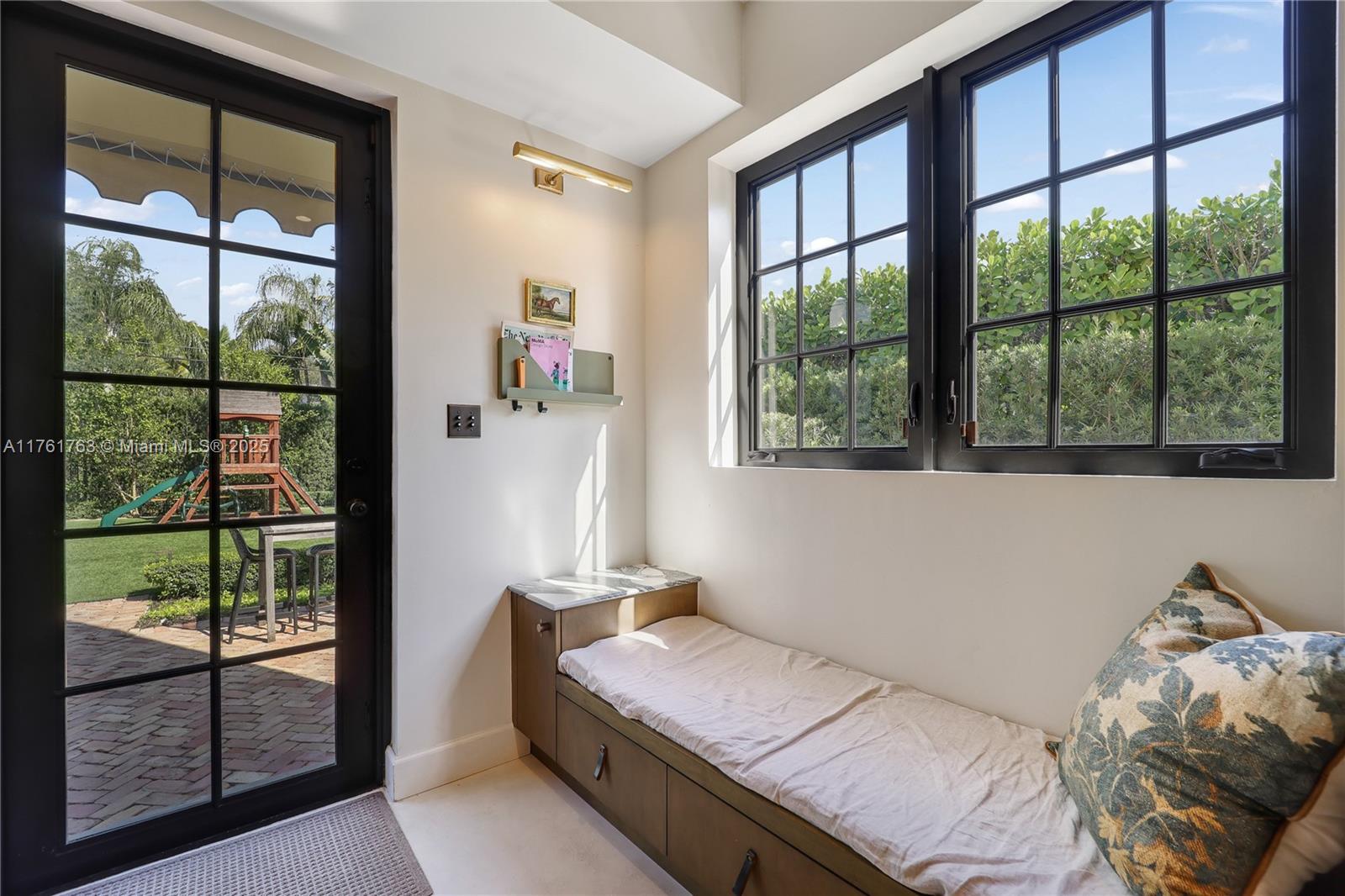 MIAMI SHORES SEC 1 AMD - Residential