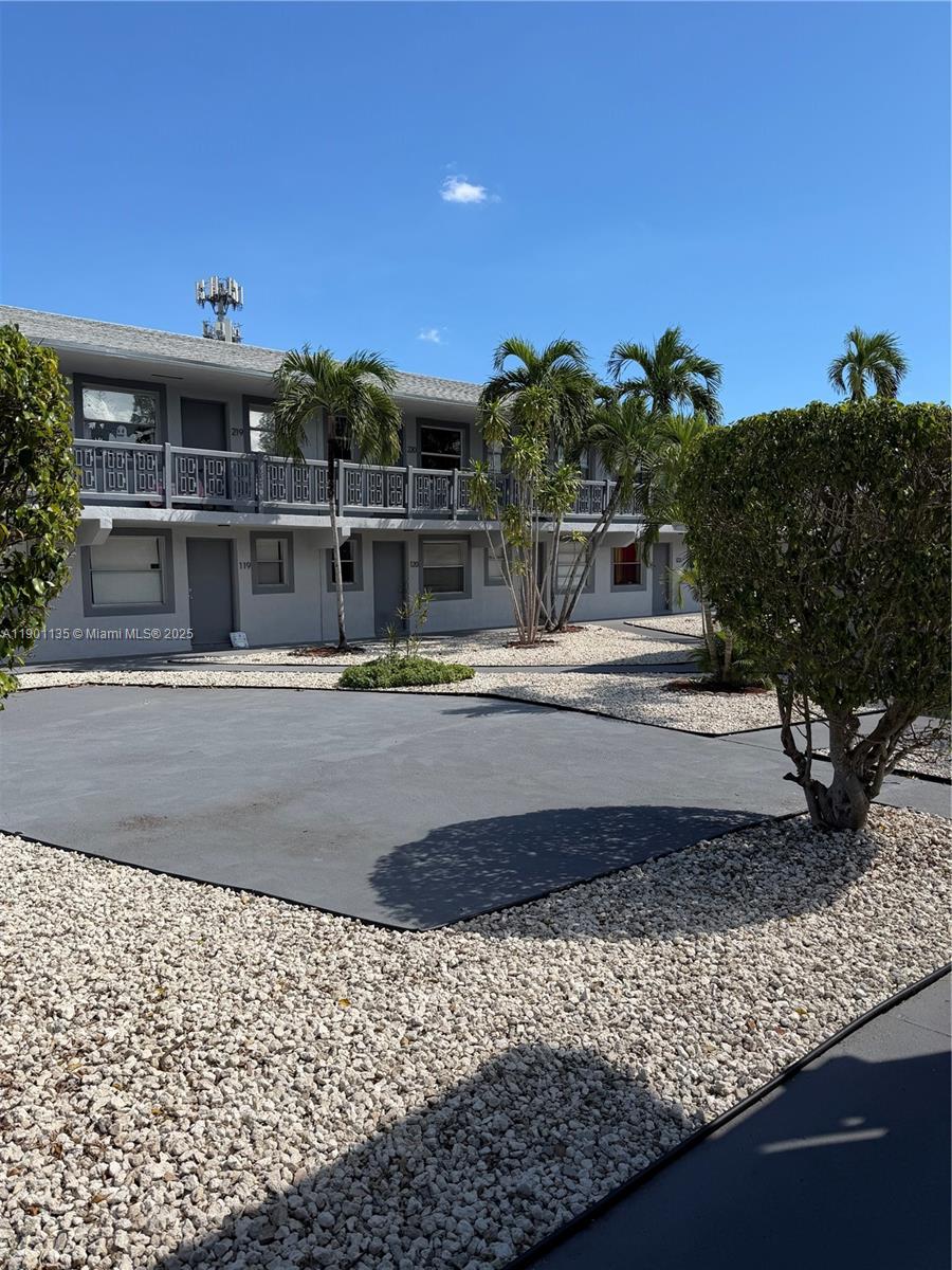 Mandalay Apartments - Residential Lease