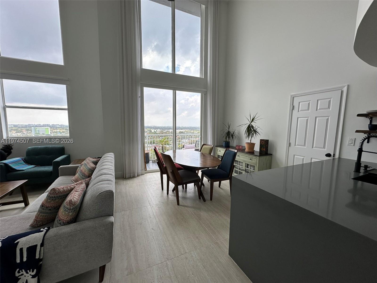 1 Glen Royal Pkwy 1613