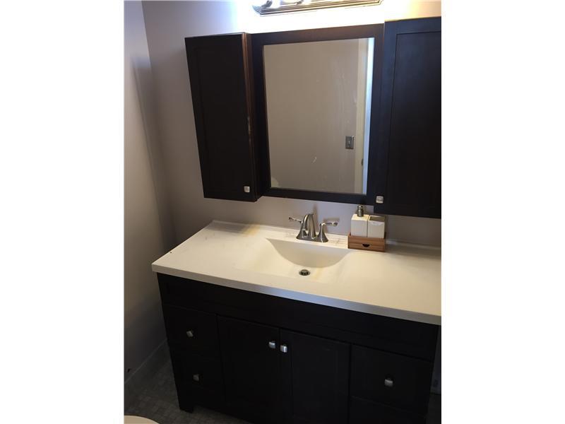 COMMODORE PLAZA - Residential Lease