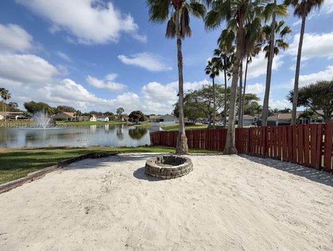 12585 SW 9th Pl Davie FL 33325