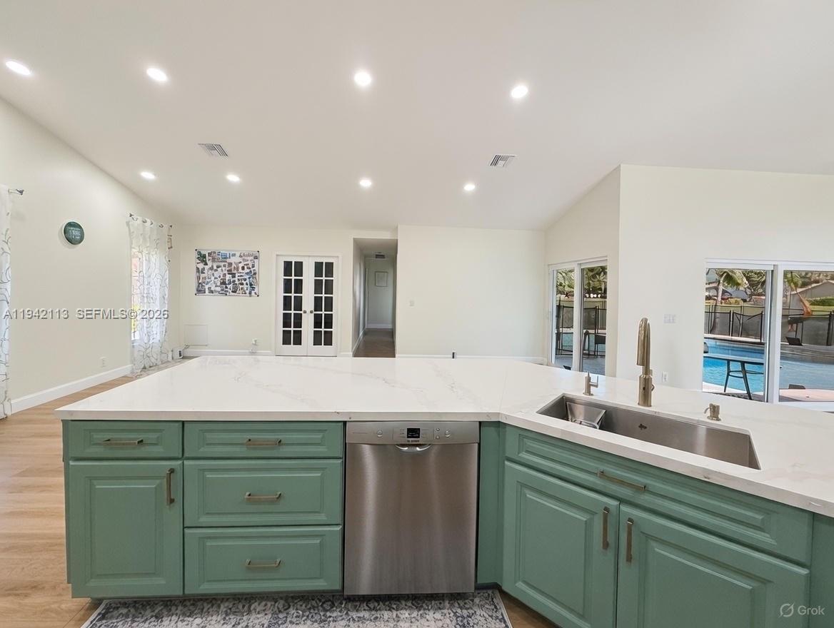 ARBORETUM AT DAVIE - Residential