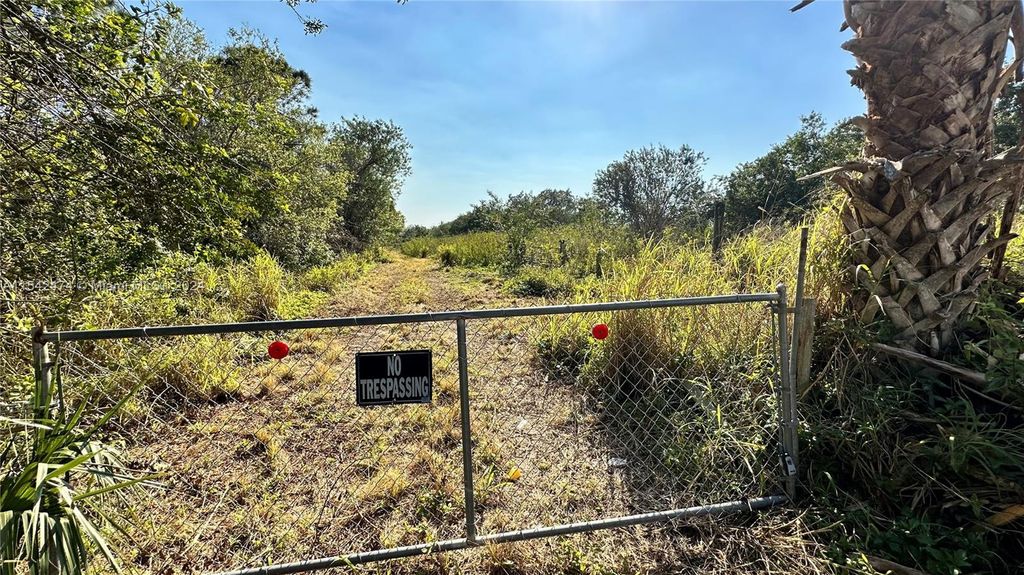 Photo of 4945 Edwards Rd, Fort Pierce, FL 34981 (MLS # A11542474)