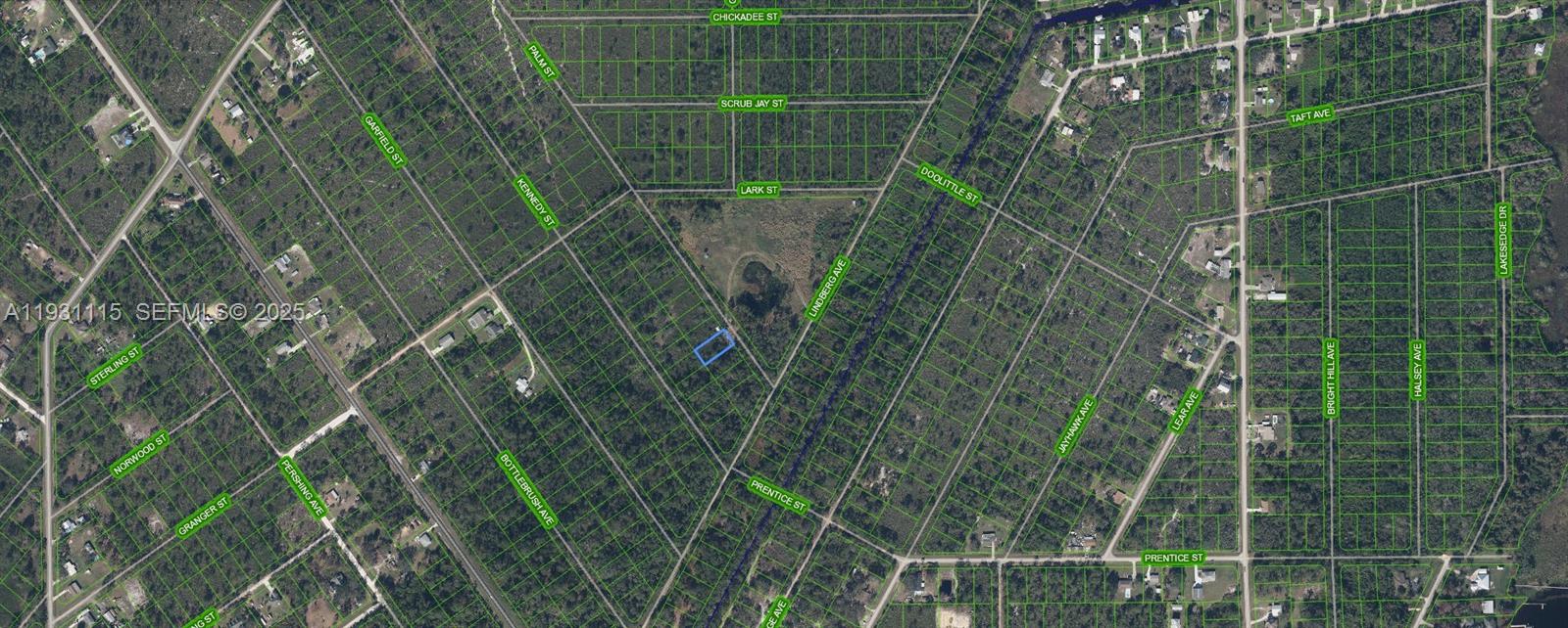 HIGHLANDS PARK - Land