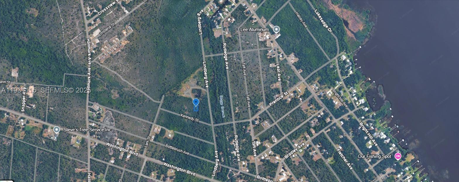 HIGHLANDS PARK - Land