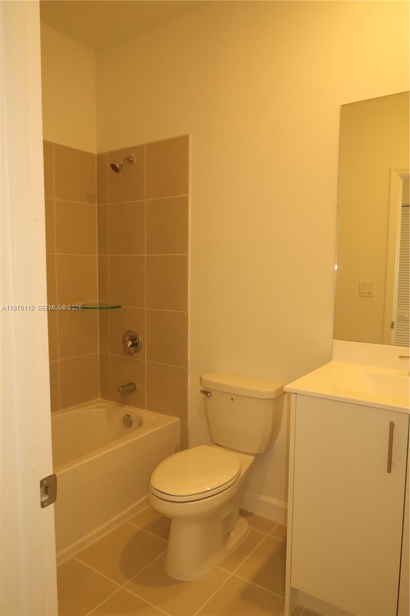 HOMESTEAD PARK OF COMMERC - Residential Lease