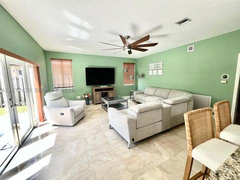 Tiny photo for 912 NE 35th Ave, Homestead, FL 33033 (MLS # A12077433)