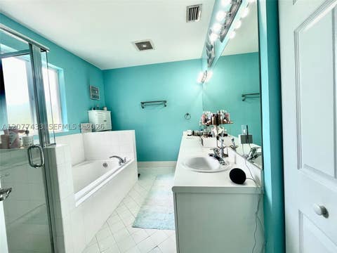 Tiny photo for 912 NE 35th Ave, Homestead, FL 33033 (MLS # A12077433)