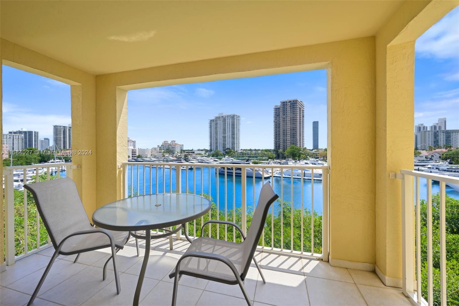 Rental Property at 19655 E Country Club Dr 6502, Aventura, Miami-Dade County, Florida - Bedrooms: 3 
Bathrooms: 2  - $3,900 MO.