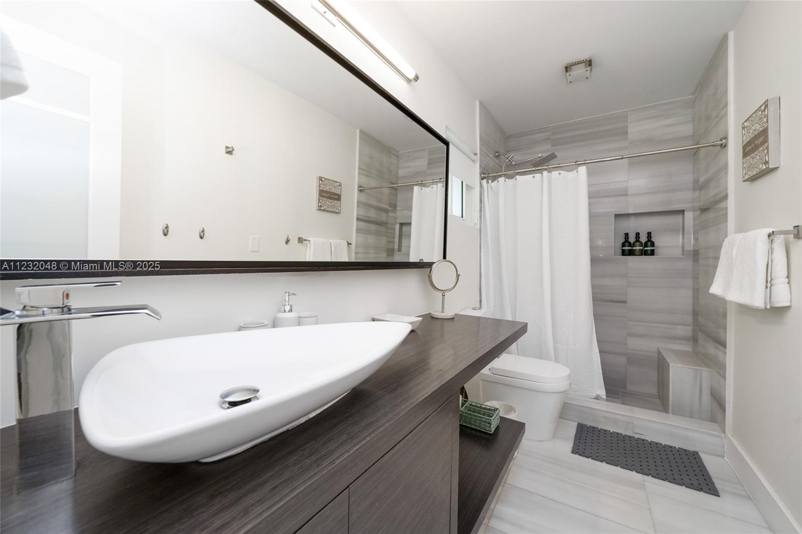 MUMAC SUB - Residential Lease