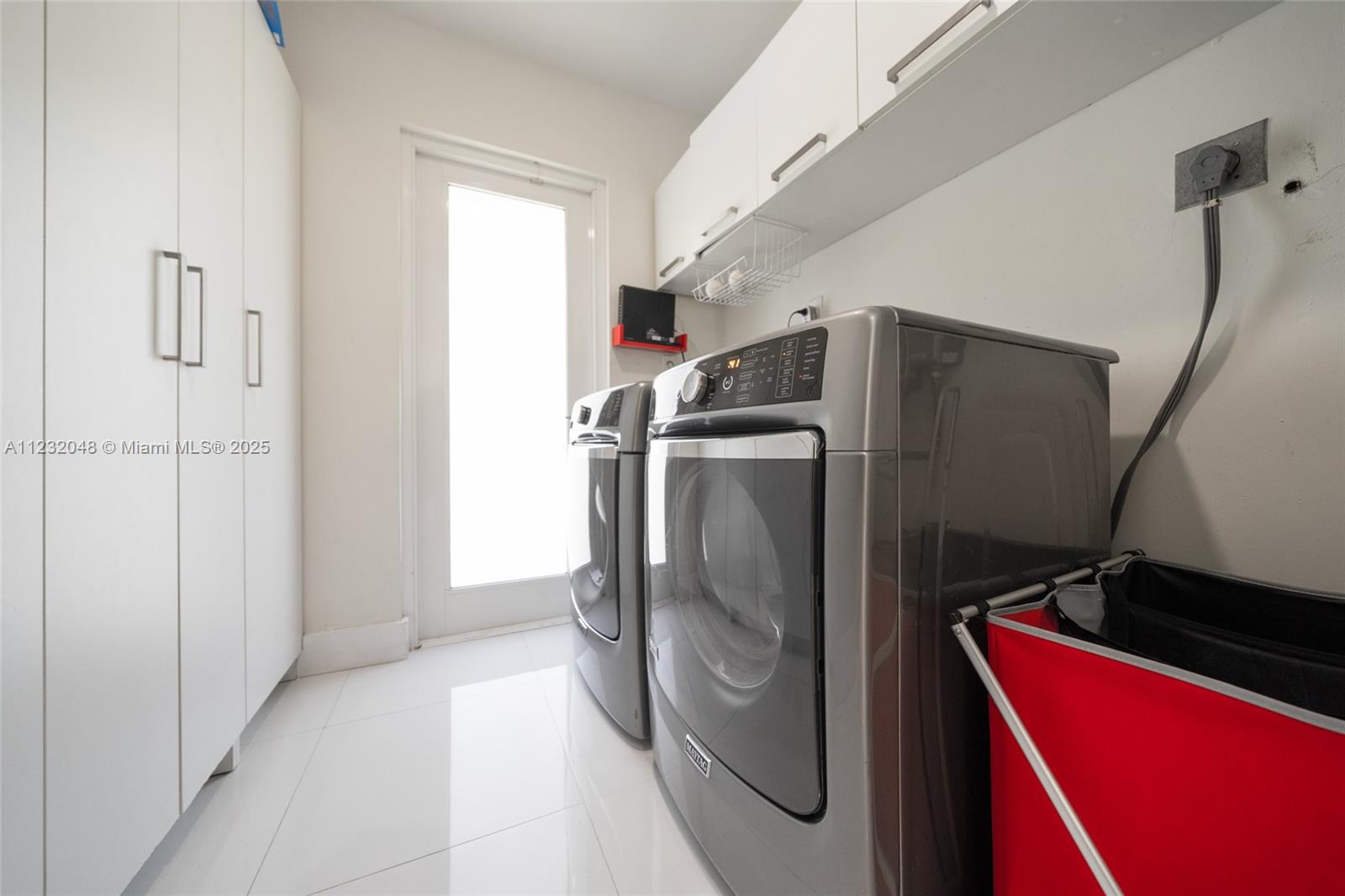 MUMAC SUB - Residential Lease