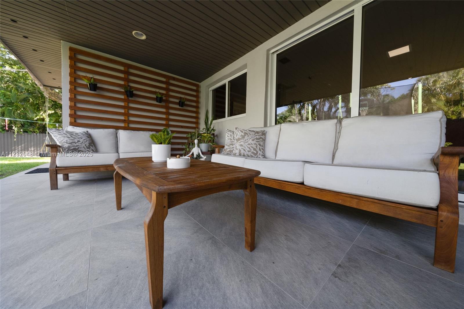 MUMAC SUB - Residential Lease