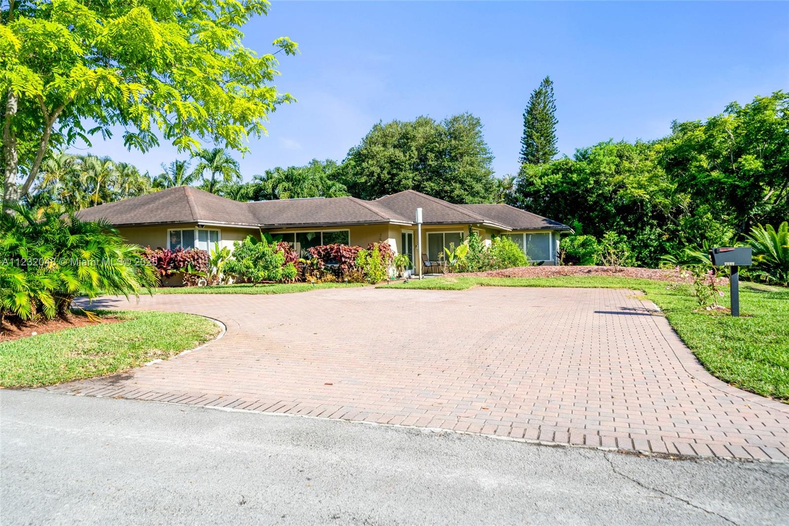 MUMAC SUB - Residential Lease